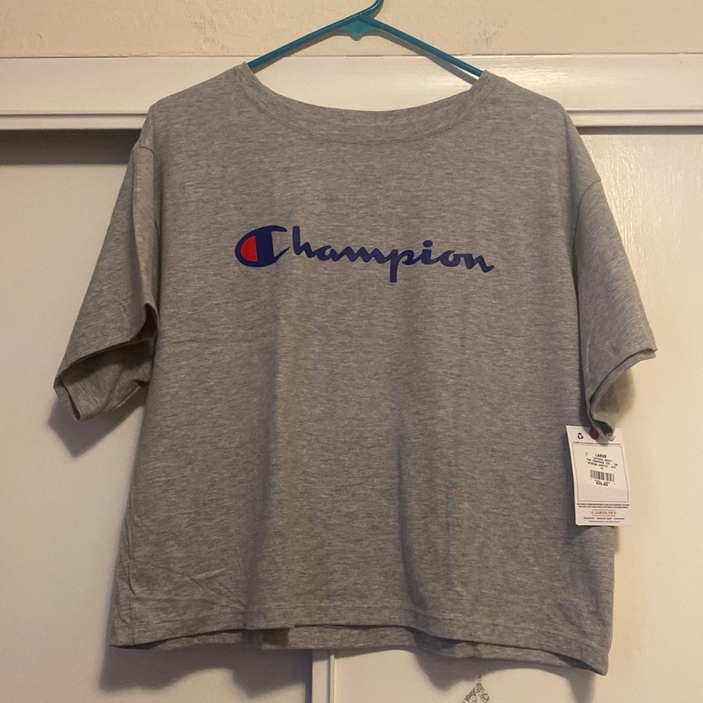 NWT Champion cropped t-shirt. Size L